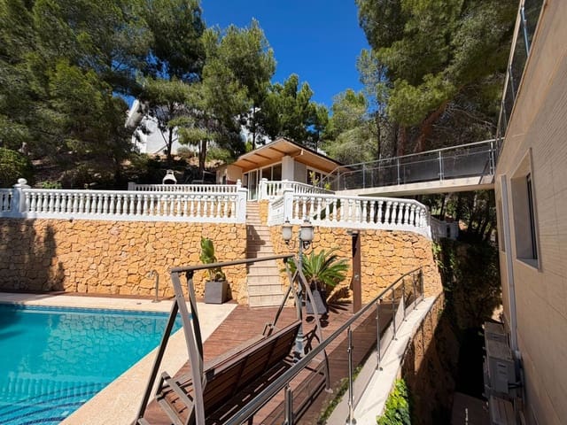 5 quarto Moradia para venda em Altea com piscina garagem - 1 450 000 € (Ref: 9880592)