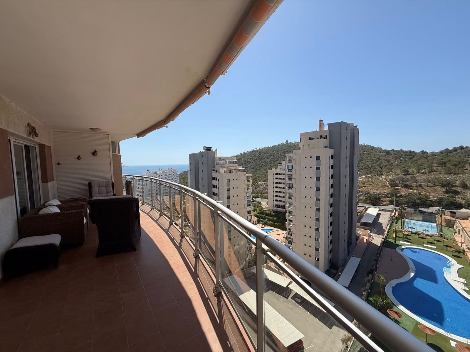2 soverom Leilighet til salgs i La Villajoyosa / Vila Joiosa med svømmebasseng garasje - € 275 000 (Ref: 9889760)