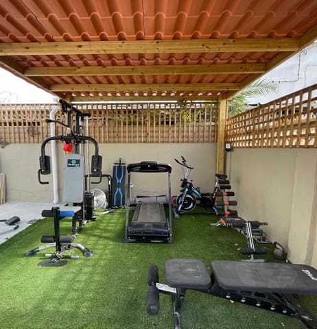 5 makuuhuone Huvila vuokrattavana paikassa Benidorm mukana uima-altaan 
autotalli - 3 500 € (Ref: 9915259)