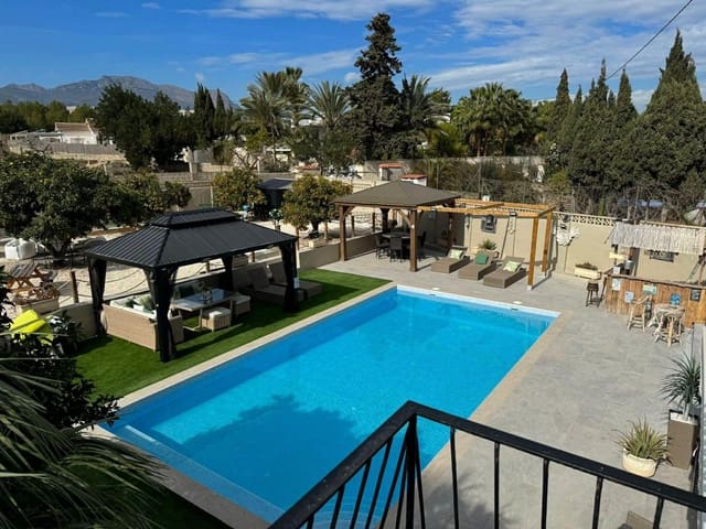 5 makuuhuone Huvila vuokrattavana paikassa Benidorm mukana uima-altaan 
autotalli - 3 500 € (Ref: 9915259)