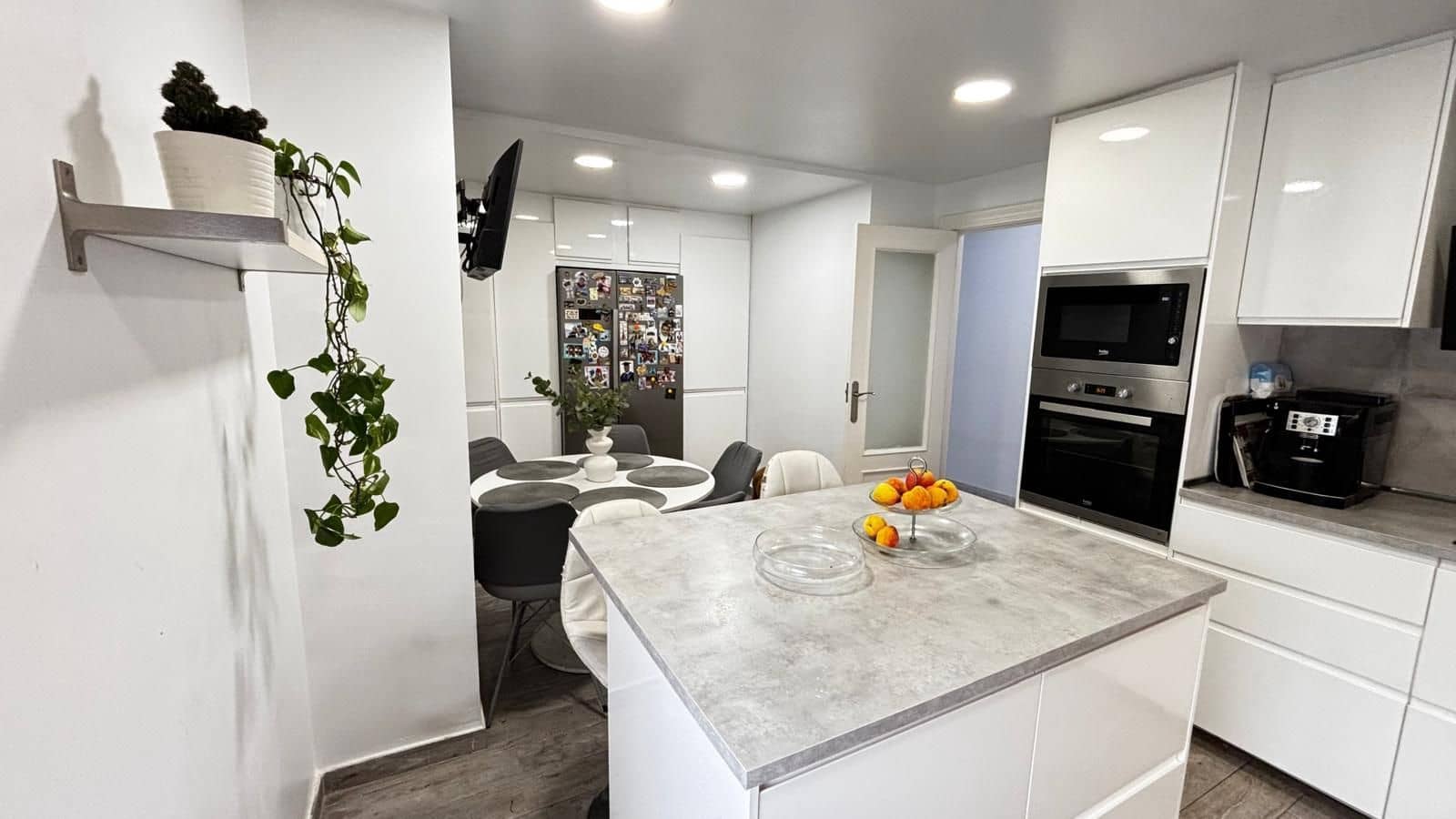 4 bedroom Apartment for sale in Altea with garage - € 689,000 (Ref: 9921699)