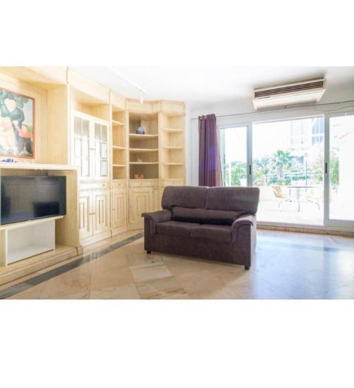 6 camera da letto Appartamento in vendita in Benidorm con piscina garage - 420.000 € (Rif: 9935557)