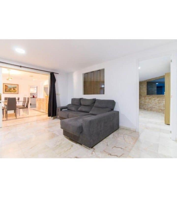 6 camera da letto Appartamento in vendita in Benidorm con piscina garage - 420.000 € (Rif: 9935557)