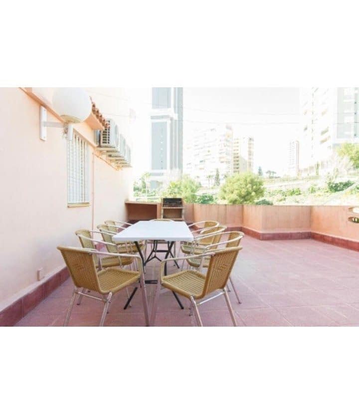 6 camera da letto Appartamento in vendita in Benidorm con piscina garage - 420.000 € (Rif: 9935557)