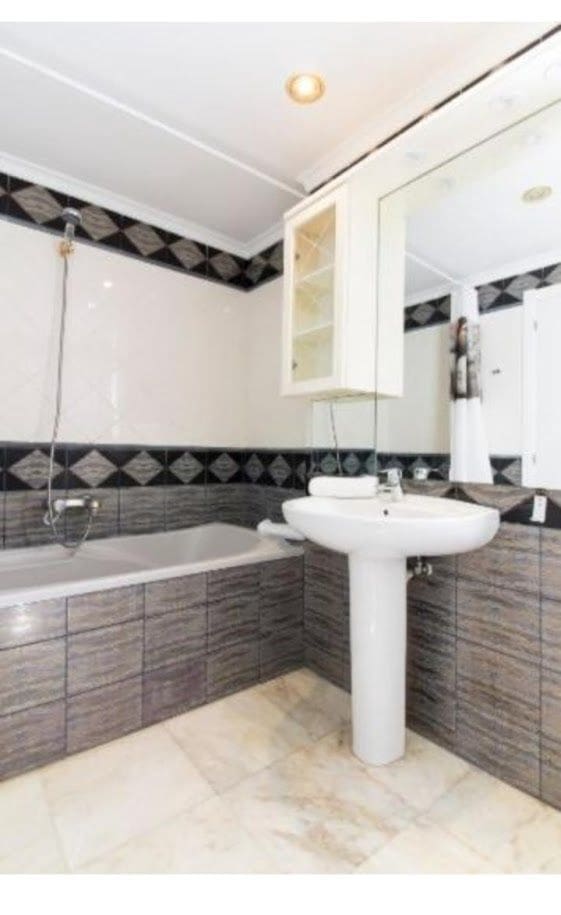 6 camera da letto Appartamento in vendita in Benidorm con piscina garage - 420.000 € (Rif: 9935557)