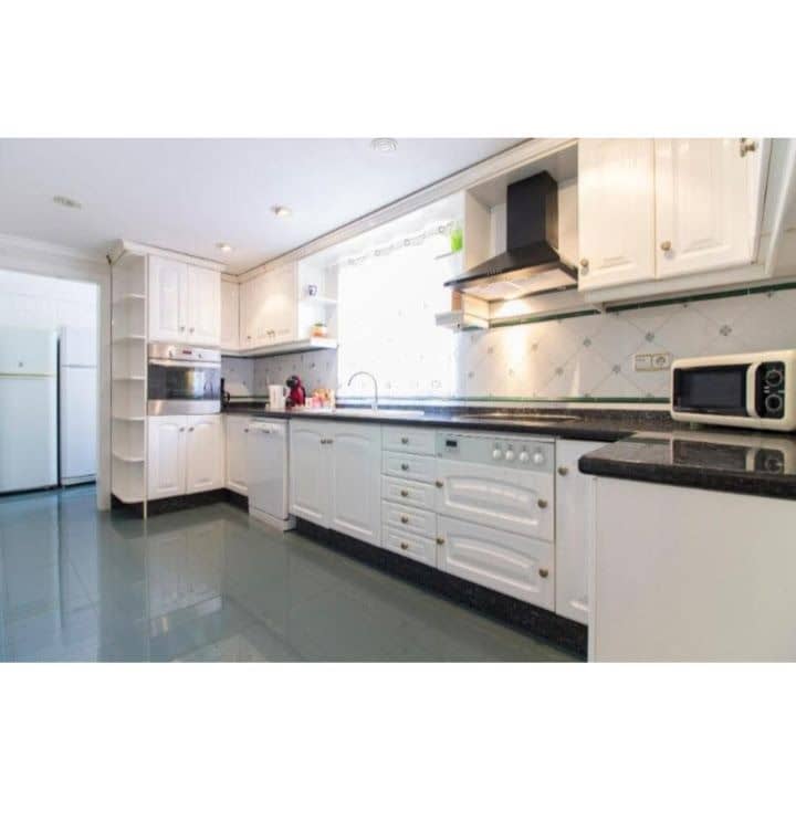6 camera da letto Appartamento in vendita in Benidorm con piscina garage - 420.000 € (Rif: 9935557)