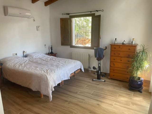 3 soverom Villa til salgs i Moraira, Teulada-Moraira med svømmebasseng garasje - € 610 000 (Ref: 9949165)
