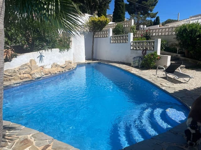 3 soverom Villa til salgs i Moraira, Teulada-Moraira med svømmebasseng garasje - € 610 000 (Ref: 9949165)