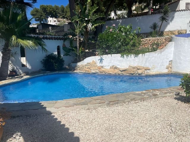 3 soverom Villa til salgs i Moraira, Teulada-Moraira med svømmebasseng garasje - € 610 000 (Ref: 9949165)