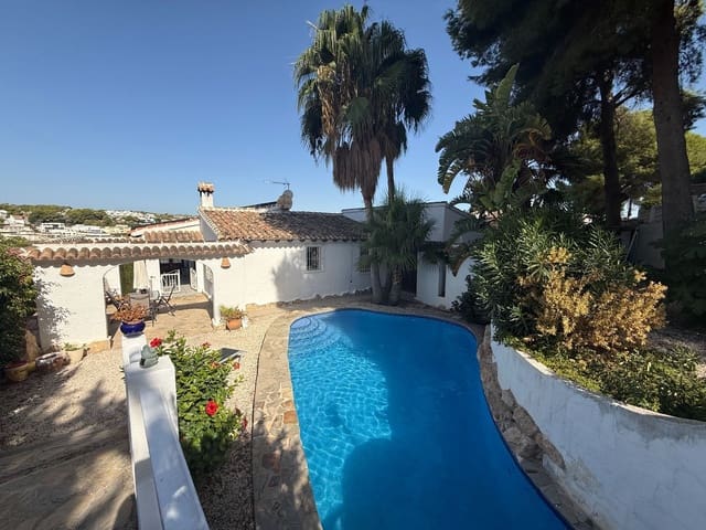 Chalet de 3 habitaciones en Moraira, Teulada-Moraira en venta con piscina garaje - 595.000 € (Ref: 9949165)