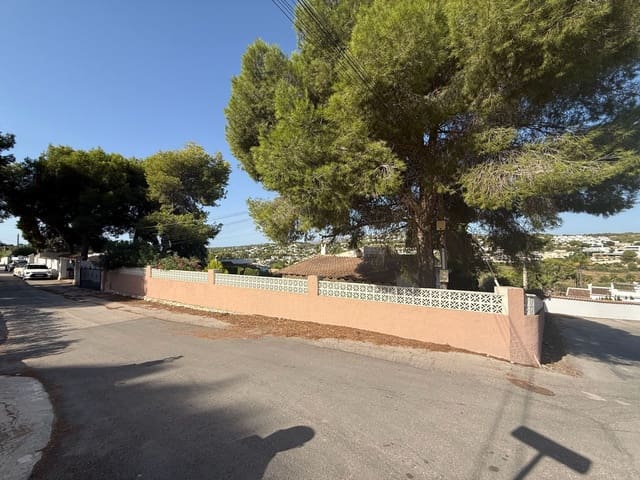 Chalet de 3 habitaciones en Moraira, Teulada-Moraira en venta con piscina garaje - 595.000 € (Ref: 9949165)