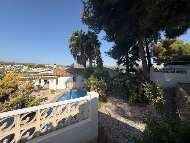Chalet de 3 habitaciones en Moraira, Teulada-Moraira en venta con piscina garaje - 595.000 € (Ref: 9949165)