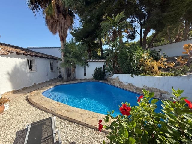 Chalet de 3 habitaciones en Moraira, Teulada-Moraira en venta con piscina garaje - 595.000 € (Ref: 9949165)