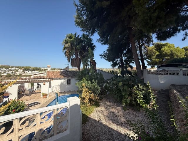 Chalet de 3 habitaciones en Moraira, Teulada-Moraira en venta con piscina garaje - 595.000 € (Ref: 9949165)
