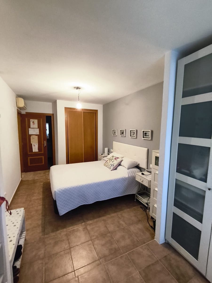 2 Zimmer Penthouse zu verkaufen in Finestrat mit Pool Garage - 305.000 € (Ref: 9949166)