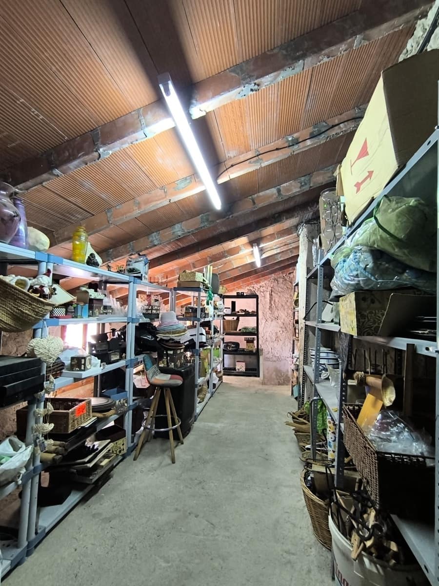 2 slaapkamer Commercieel te koop in Guadalest - € 675.000 (Ref: 9956794)