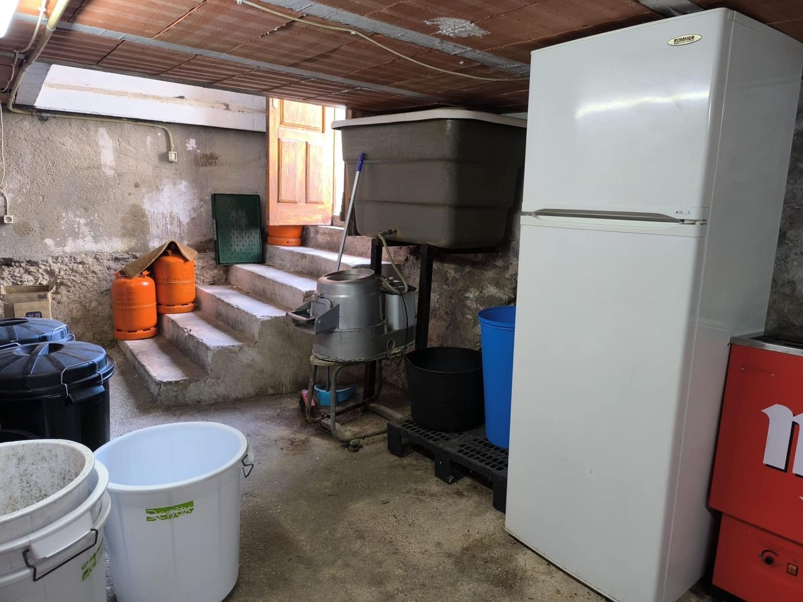 2 slaapkamer Commercieel te koop in Guadalest - € 675.000 (Ref: 9956794)