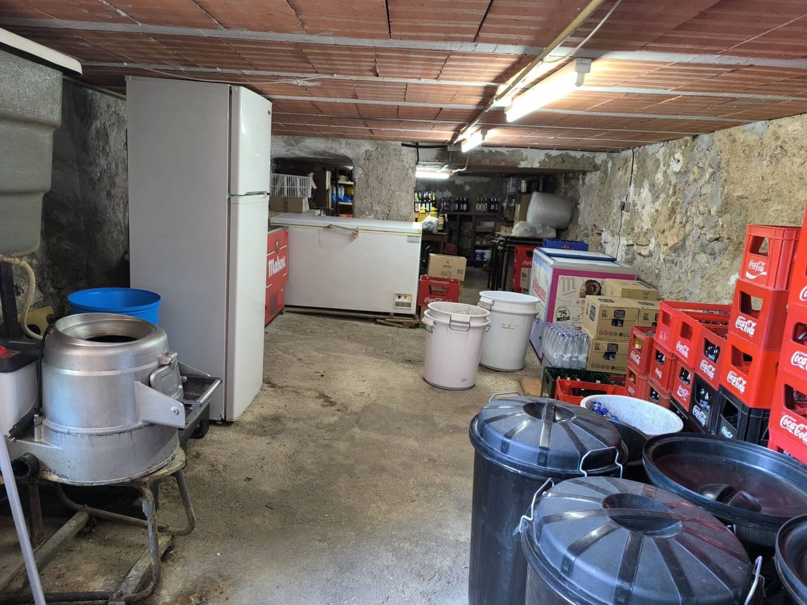 2 slaapkamer Commercieel te koop in Guadalest - € 675.000 (Ref: 9956794)