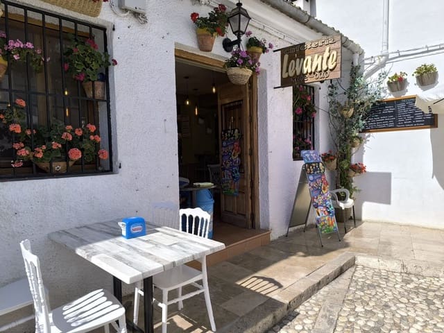 2 slaapkamer Commercieel te koop in Guadalest - € 975.000 (Ref: 9956795)