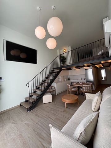 3 soverom Hus til leie i Alfaz del Pi / L'Alfàs del Pi med svømmebasseng garasje - € 1 650 (Ref: 9956796)
