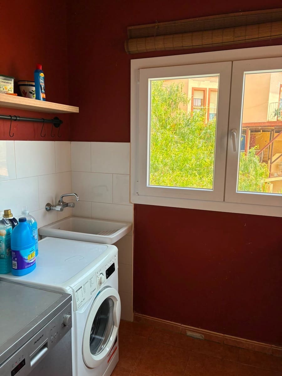 3 soveværelse Villa til salg i Relleu med swimmingpool garage - € 265.000 (Ref: 9972855)