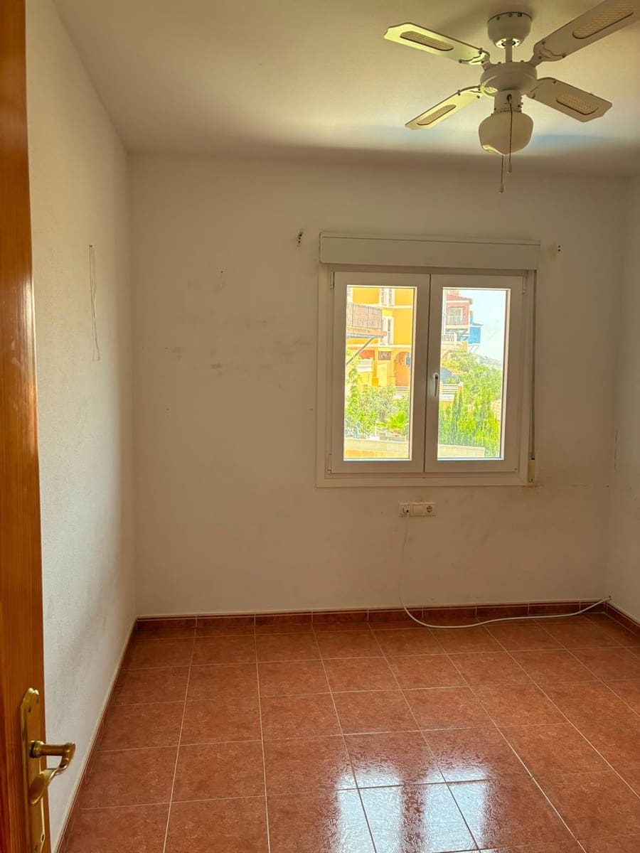 3 soveværelse Villa til salg i Relleu med swimmingpool garage - € 265.000 (Ref: 9972855)