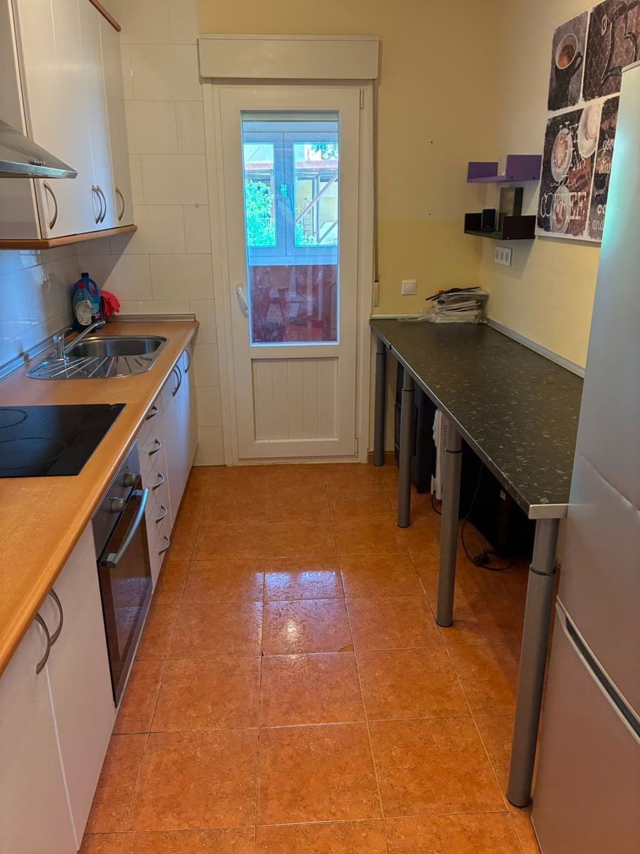 3 soveværelse Villa til salg i Relleu med swimmingpool garage - € 265.000 (Ref: 9972855)