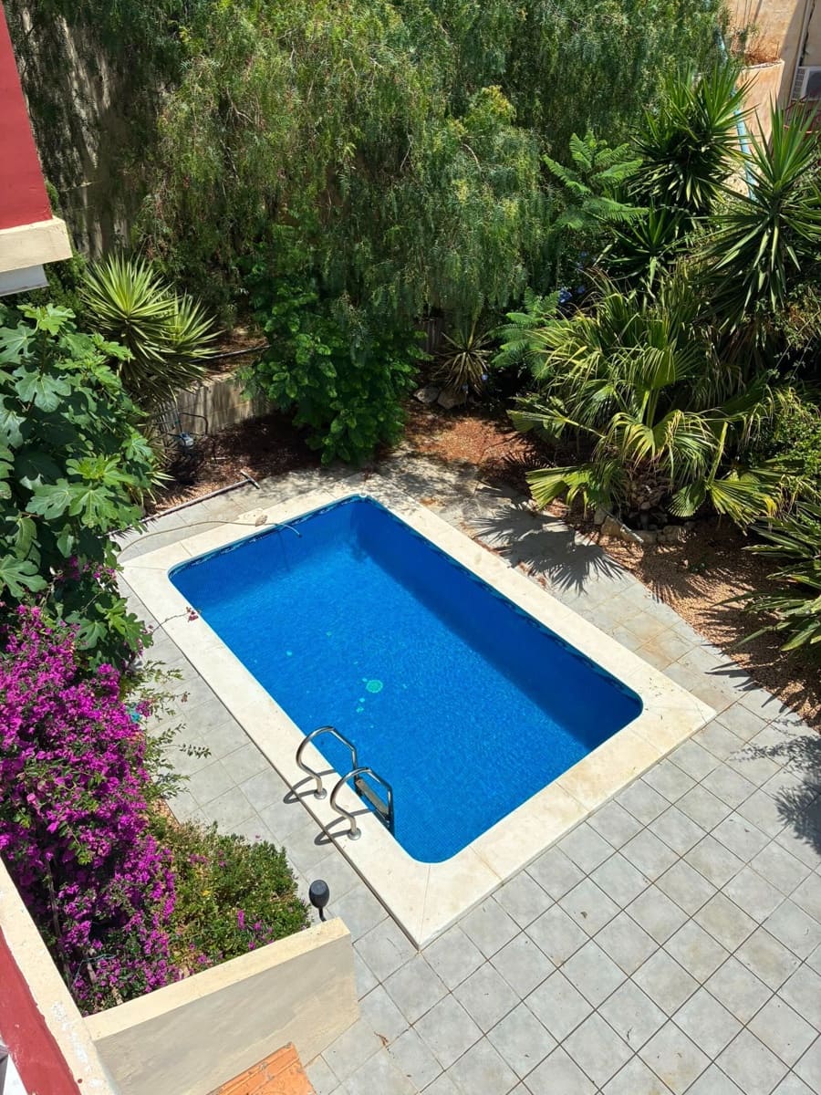 3 soveværelse Villa til salg i Relleu med swimmingpool garage - € 265.000 (Ref: 9972855)