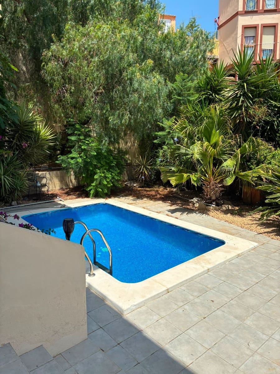 3 soveværelse Villa til salg i Relleu med swimmingpool garage - € 265.000 (Ref: 9972855)