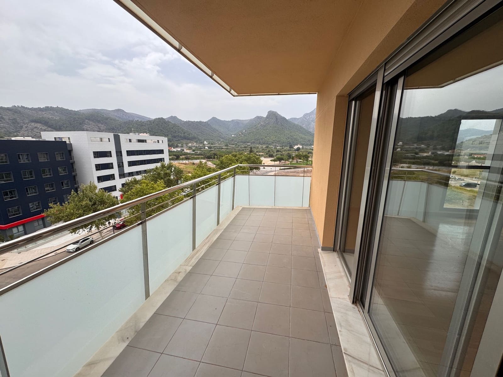 3 soveværelse Lejlighed til leje i Gandia med swimmingpool garage - € 1.300 (Ref: 9972856)
