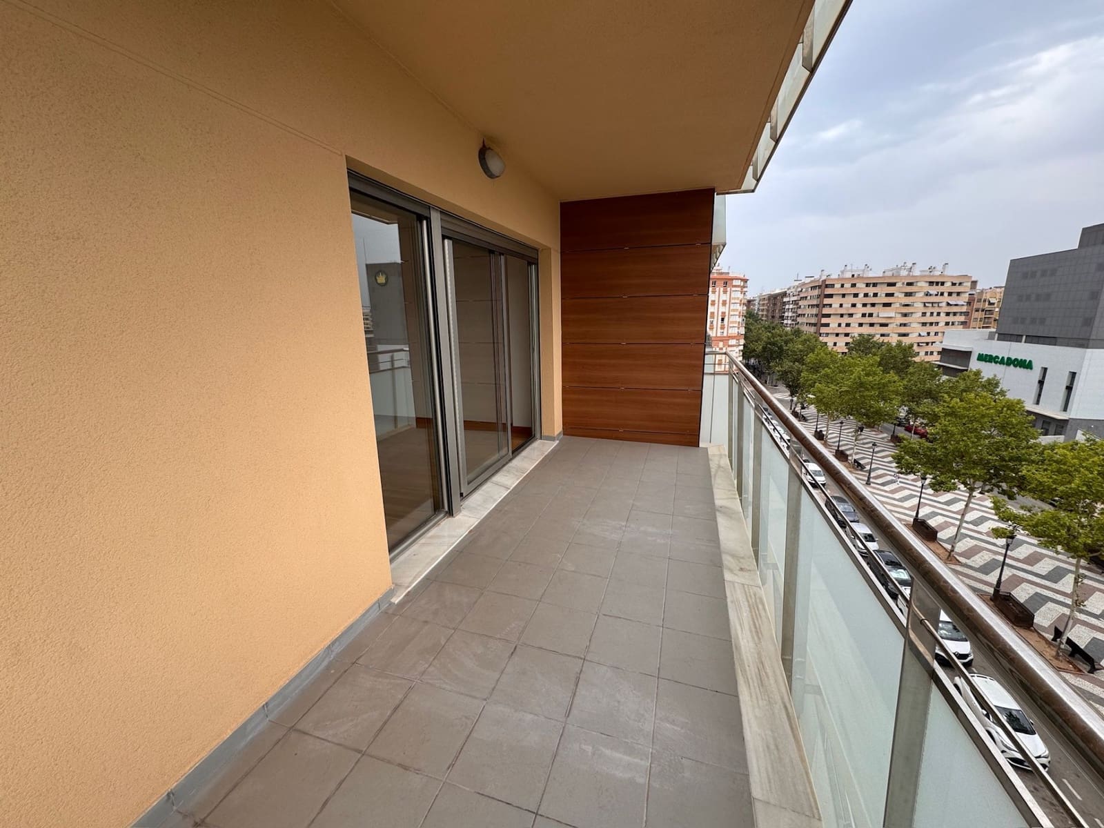 3 soveværelse Lejlighed til leje i Gandia med swimmingpool garage - € 1.300 (Ref: 9972856)