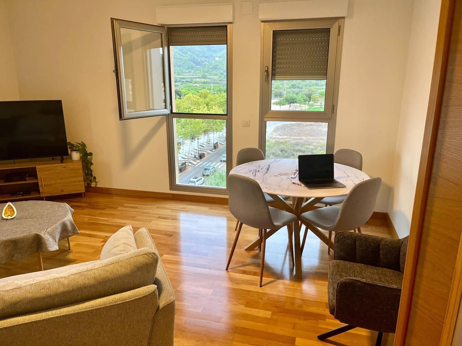Apartamento de 3 habitaciones en Gandia en alquiler con piscina garaje - 1.400 € (Ref: 9972856)