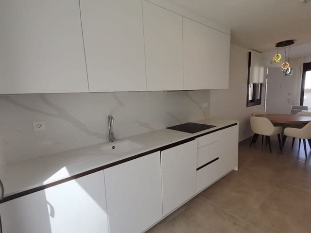 3 Zimmer Apartment zu verkaufen in Torrevieja mit Pool Garage - 310.000 € (Ref: 9976780)
