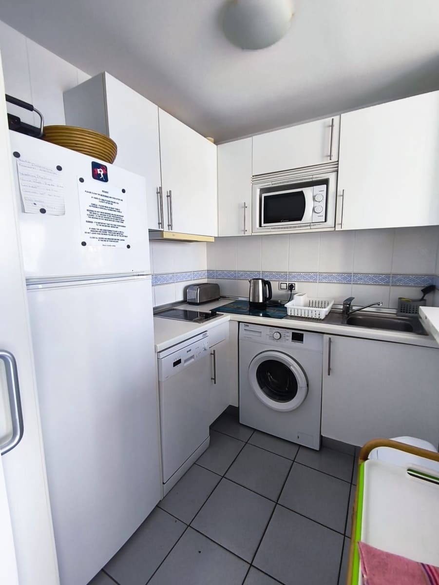 2 sovrum Hus till salu i Benidorm med pool garage - 329 000 € (Ref: 9981807)