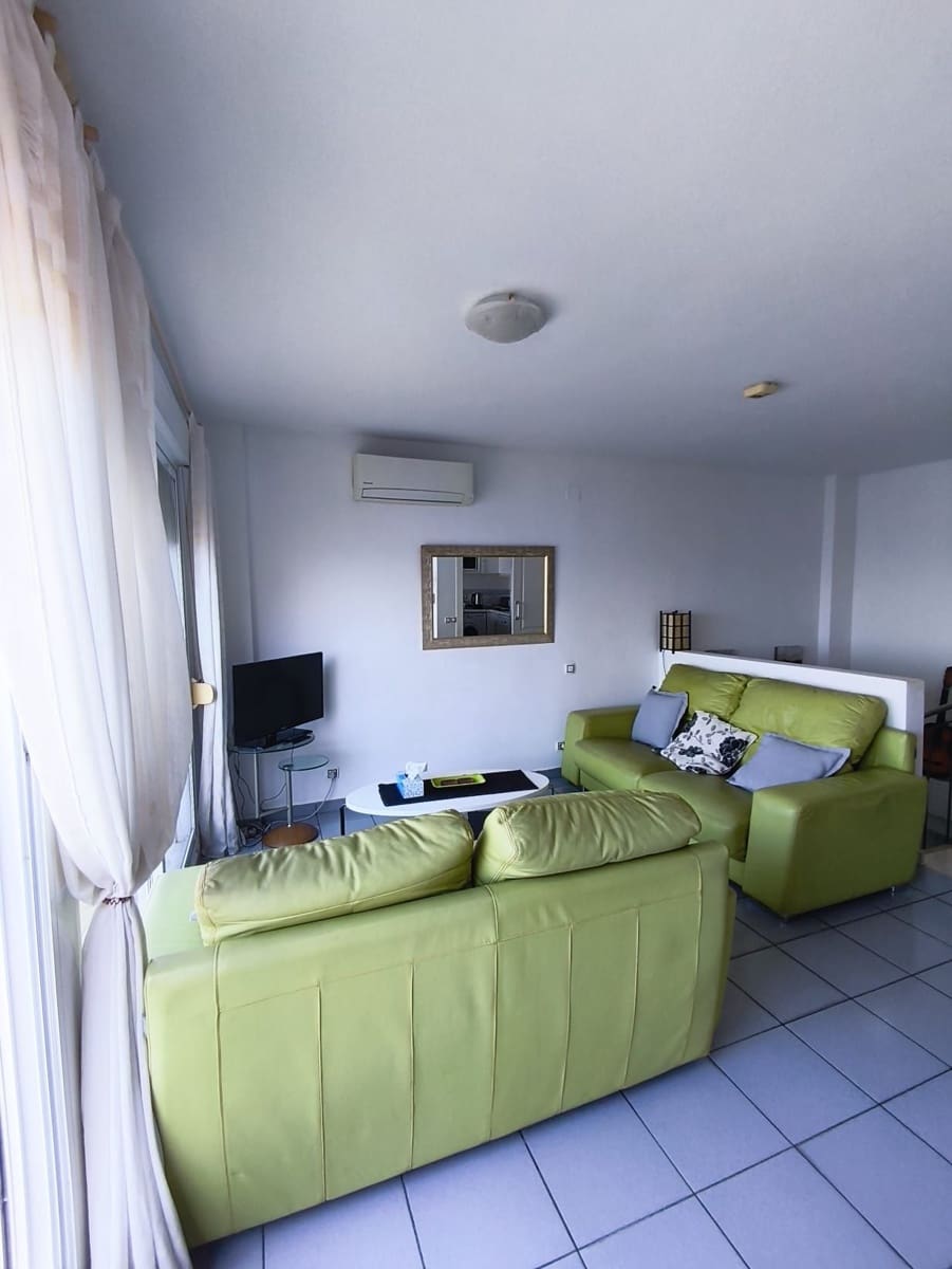 2 sovrum Hus till salu i Benidorm med pool garage - 329 000 € (Ref: 9981807)
