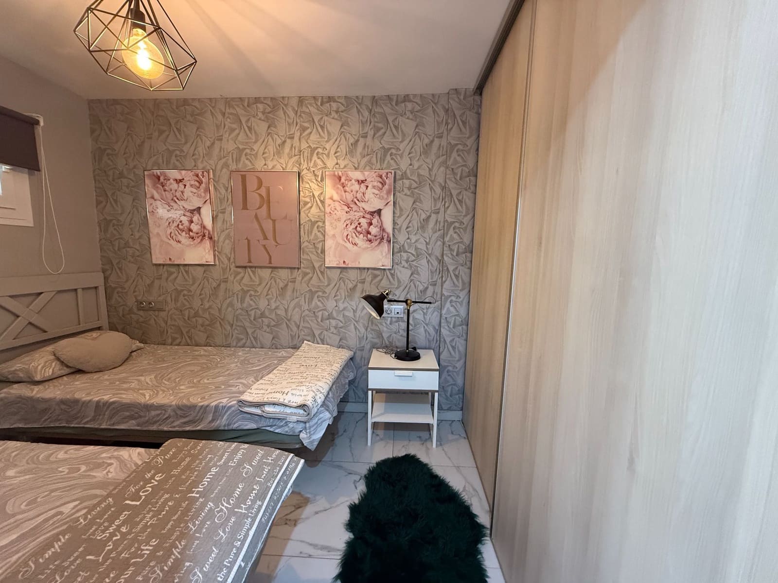 Apartamento de 2 habitaciones en Benidorm en venta con piscina garaje - 180.000 € (Ref: 9996625)