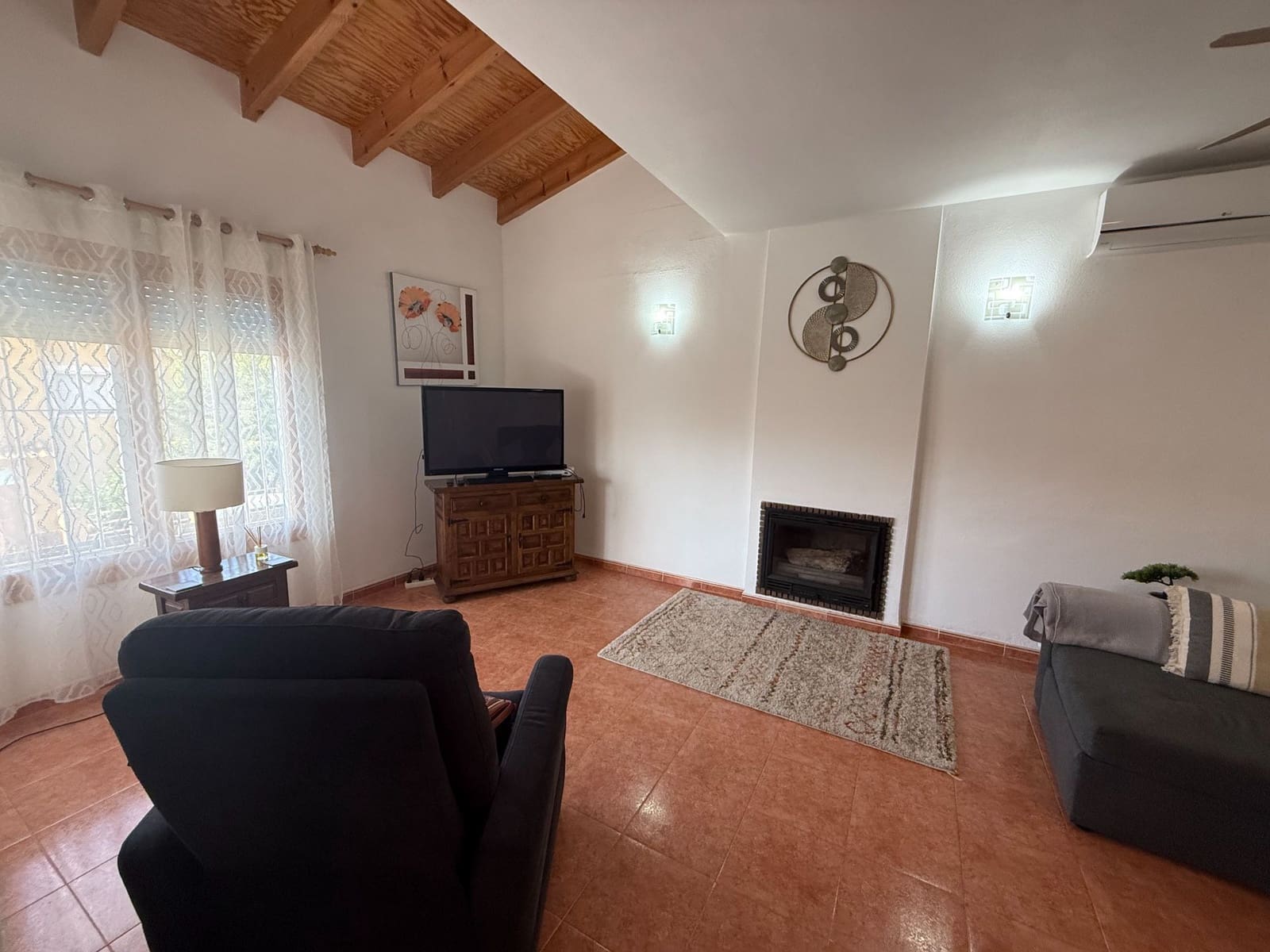 4 soveværelse Villa til salg i Relleu med swimmingpool garage - € 245.000 (Ref: 9996626)