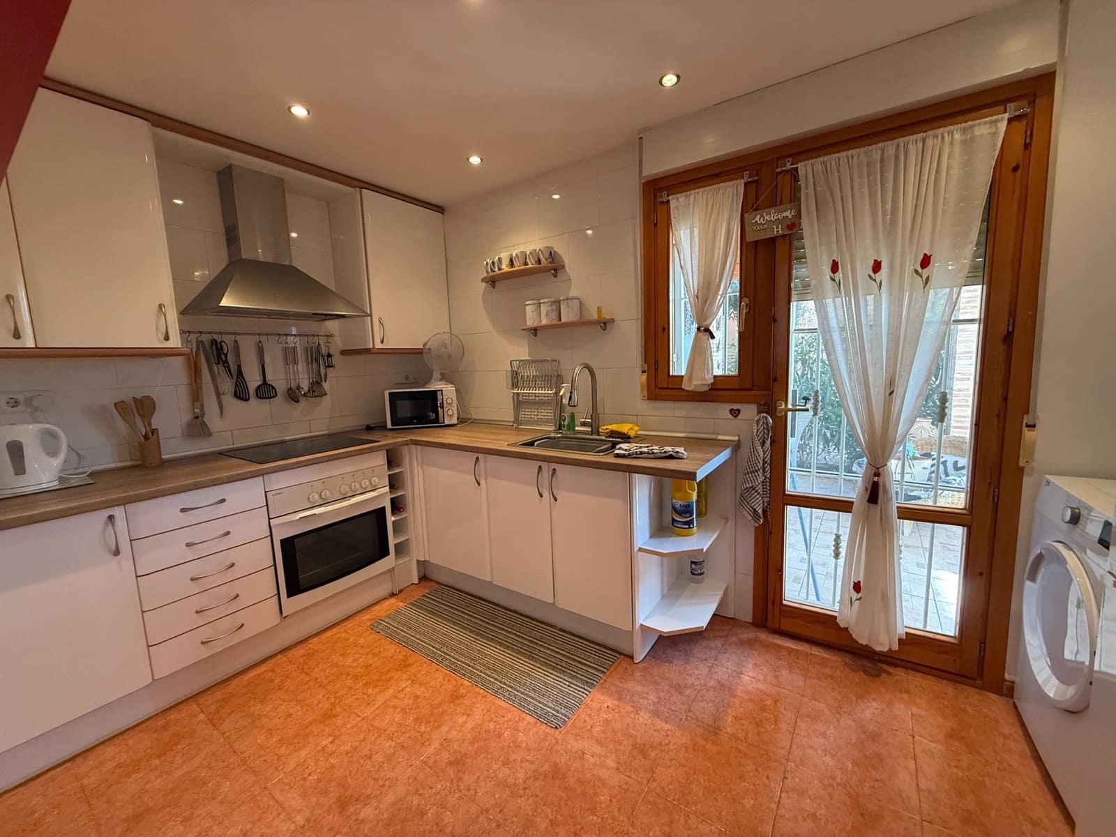 4 soveværelse Villa til salg i Relleu med swimmingpool garage - € 245.000 (Ref: 9996626)