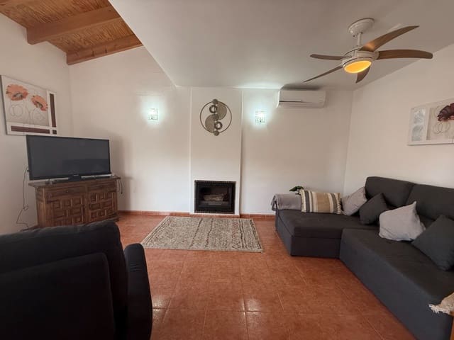 4 soveværelse Villa til salg i Relleu med swimmingpool garage - € 245.000 (Ref: 9996626)