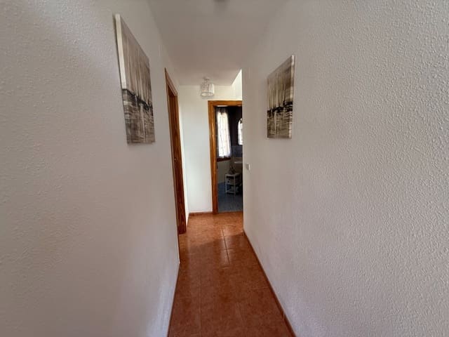 4 soveværelse Villa til salg i Relleu med swimmingpool garage - € 245.000 (Ref: 9996626)