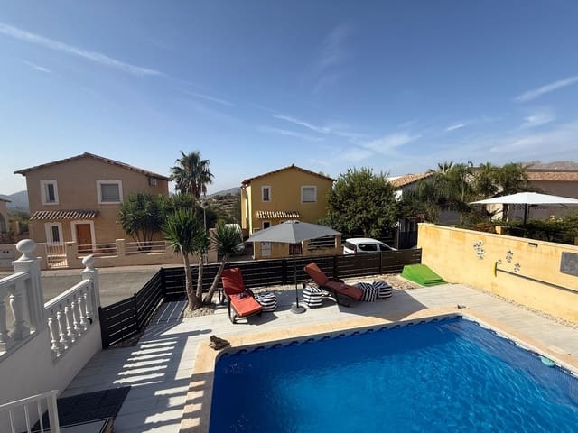 4 soveværelse Villa til salg i Relleu med swimmingpool garage - € 245.000 (Ref: 9996626)