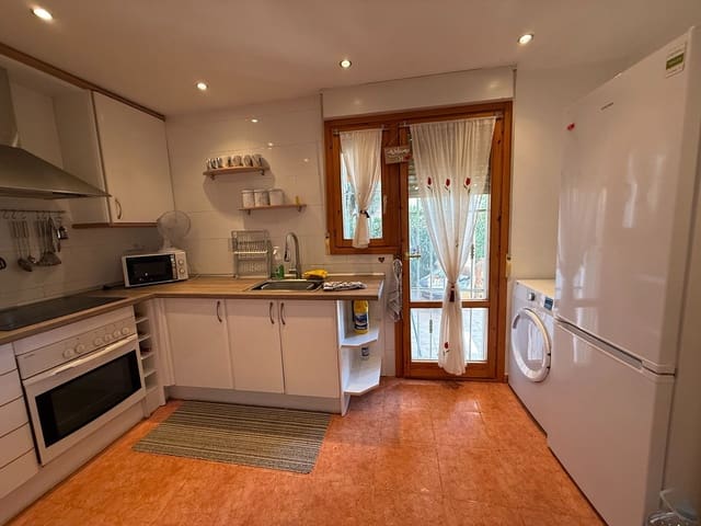 4 soveværelse Villa til salg i Relleu med swimmingpool garage - € 245.000 (Ref: 9996626)