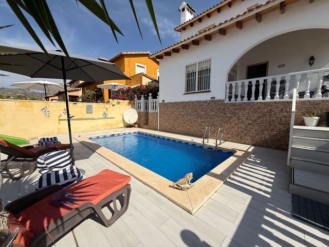 4 soveværelse Villa til salg i Relleu med swimmingpool garage - € 245.000 (Ref: 9996626)