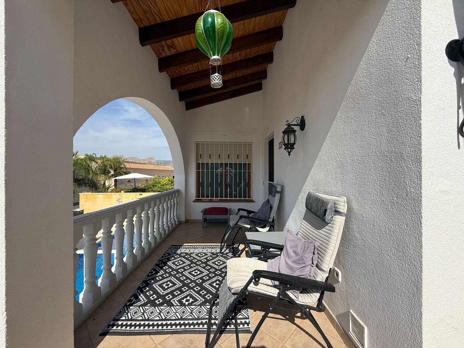 4 soveværelse Villa til salg i Relleu med swimmingpool garage - € 245.000 (Ref: 9996626)
