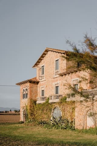 6 bedroom Townhouse for sale in Albons with garage - € 850,000 (Ref: 7962002)