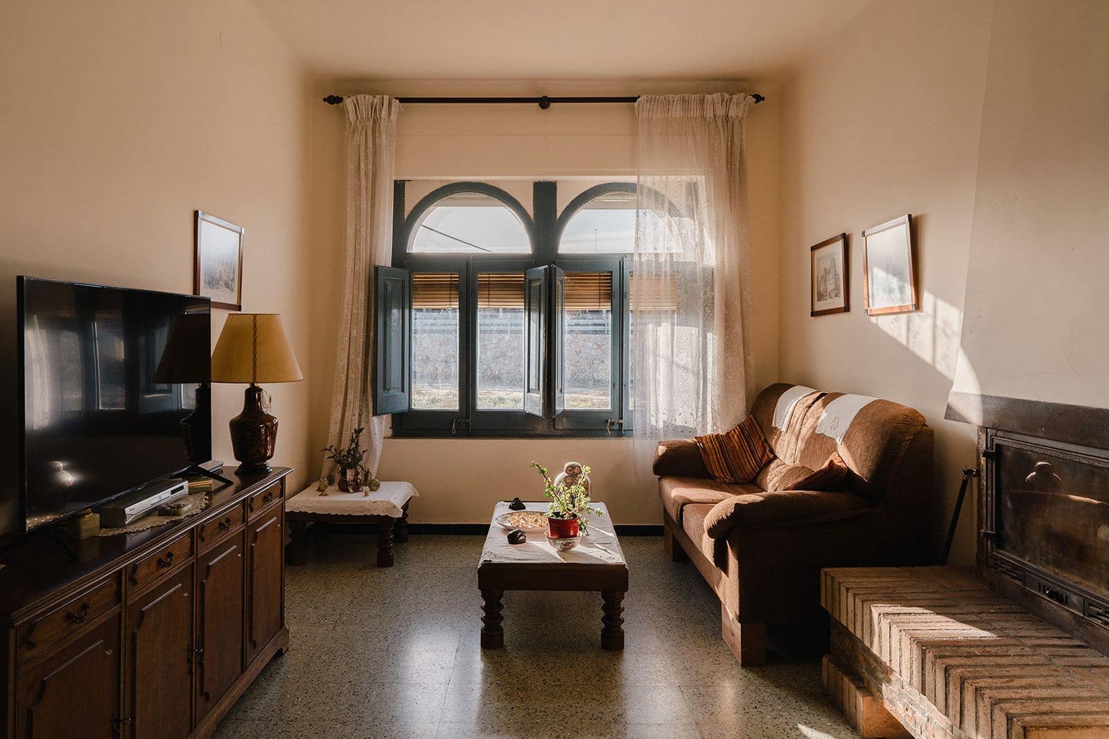 6 soveværelse Byhus til salg i Albons med garage - € 850.000 (Ref: 7962002)