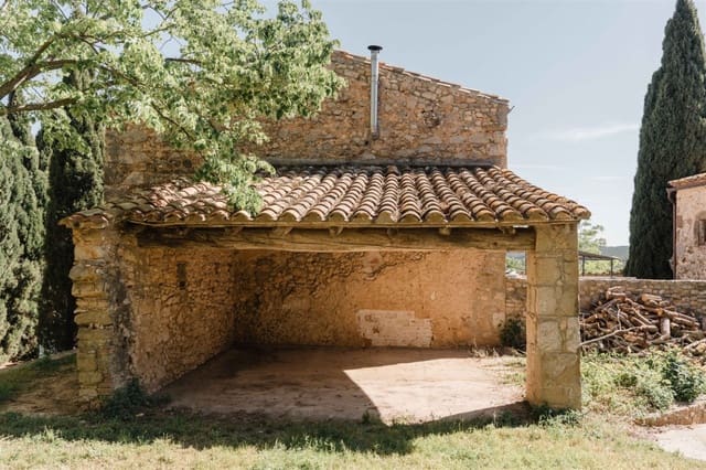 5 bedroom Townhouse for sale in Vilopriu - € 650,000 (Ref: 8299553)