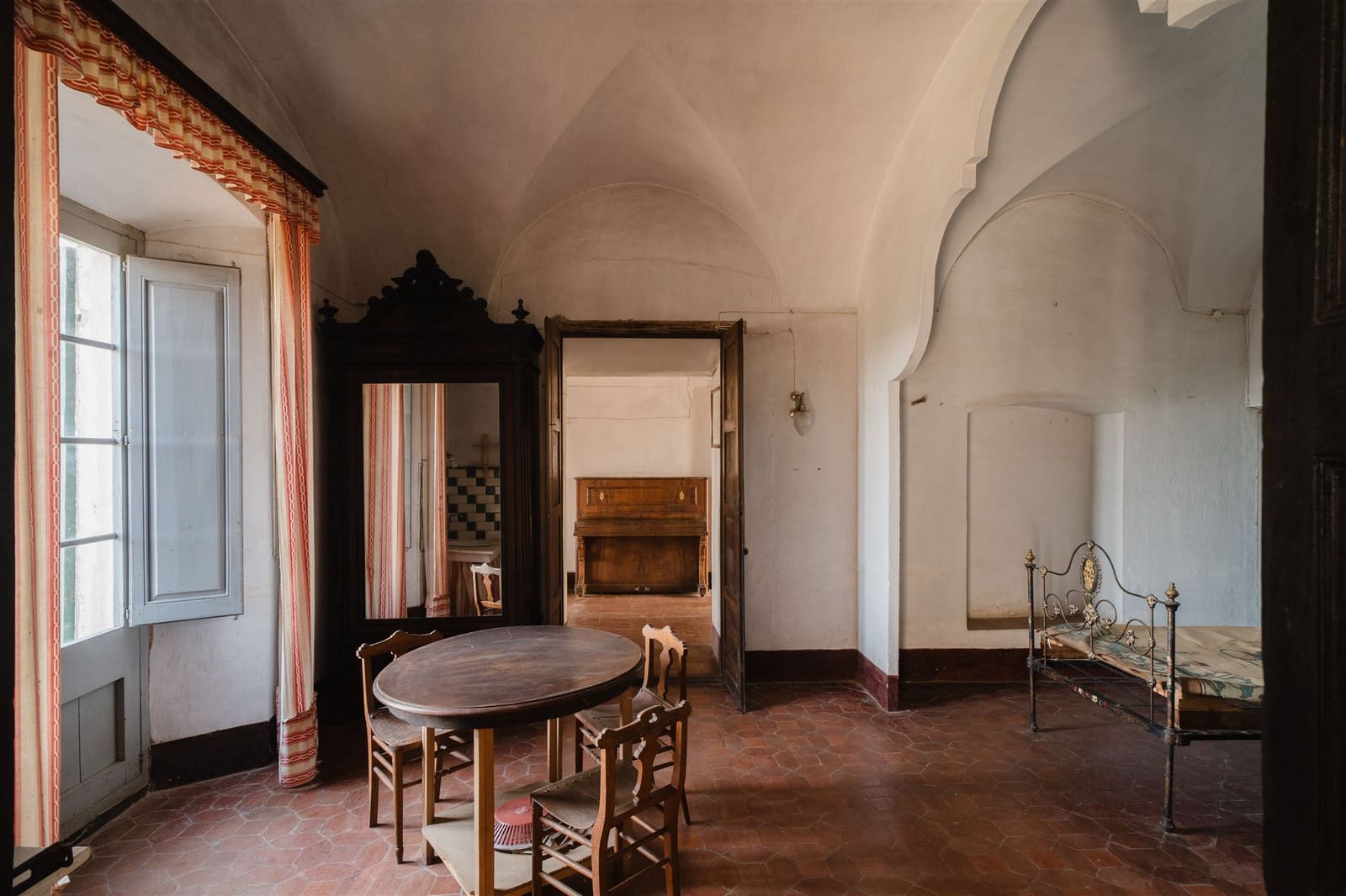 10 soverom Finca/Herregård til salgs i Besalu - € 780 000 (Ref: 8447140)