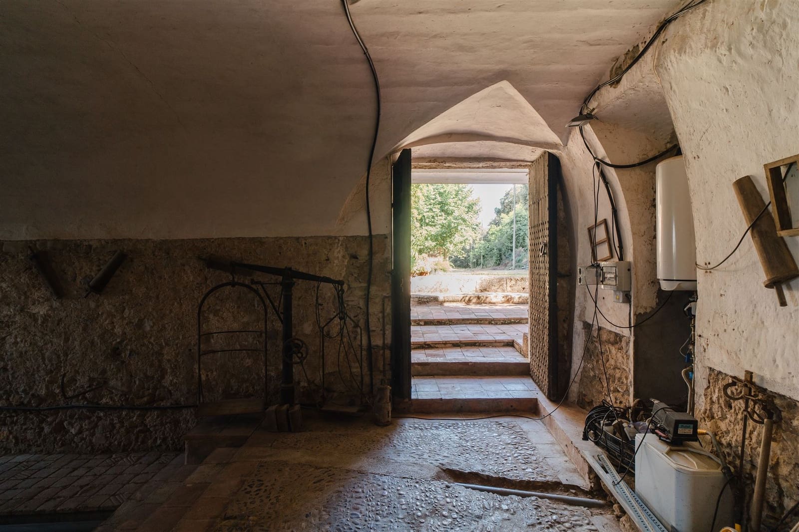 10 soverom Finca/Herregård til salgs i Besalu - € 780 000 (Ref: 8447140)