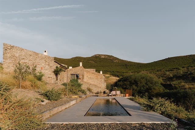 7 soveværelse Finca/Landehus til salg i Roses - € 3.250.000 (Ref: 8488198)